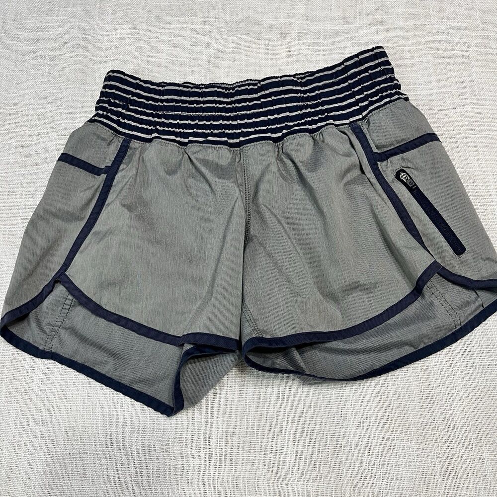 Lululemon Tracker Shorts Size 6 Gray Blue Stretch Waist Pocket Lined Running Gym